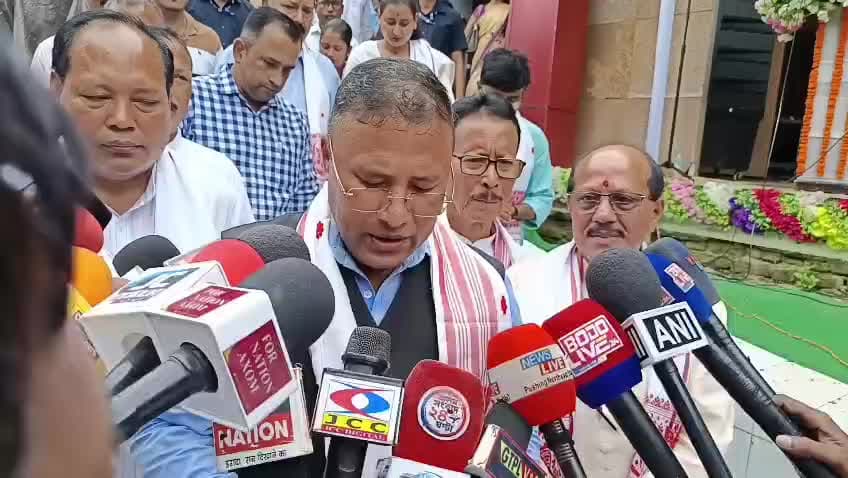 ঢেকিয়াজুলি ভাগ: ঢেকীয়াজুলিত আজি উপস্থিত হ’ল অসম চৰকাৰৰ কেবিনেট মন্ত্ৰী বিমল বৰা