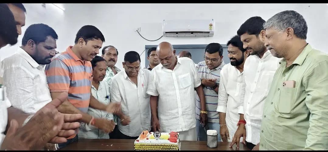 మంచిర్యాల: మంచిర్యాల ఎమ్మెల్యే ప్రేమ్ సాగర్ రావుకు ఘనంగా ముందస్తు జన్మదిన వేడుకలు