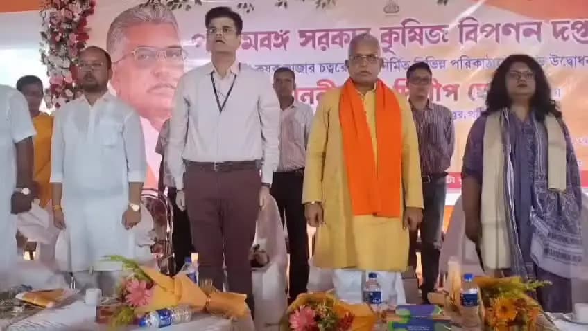 আলিপুরদুয়ার ২: প্রশাসক নিয়োগ হতে পারে গ্রাম পঞ্চায়েত দপ্তরে কোচবিহারে ইঙ্গিত দিলেন পঞ্চায়েত মন্ত্রী