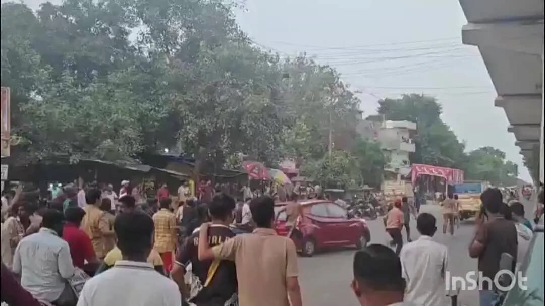 गाज़ियाबाद: गाजियाबाद में गणपति विसर्जन यात्रा के दौरान डीजे पर डांस करने को लेकर दो पक्षों में हुआ विवाद