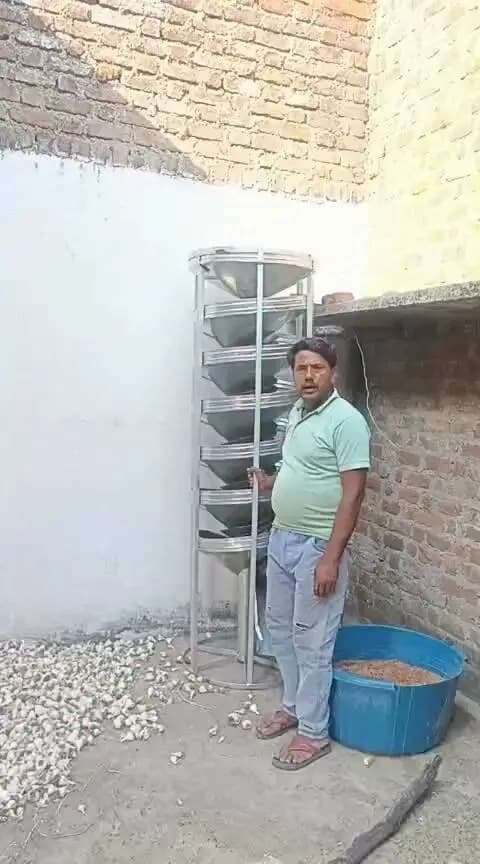 ➡️सेवा संकल्प अभियान: 2026 🌾
कृषि विभाग की अनुदान योजना से किसानों के चेहरे पर आई मुस्कान! 🚜
विकासखंड खुरई के ग्राम बमोरी निवासी किसान श्री धर्मेंद्र कुर्मी को कृषि विभाग द्वारा अनुदान पर कृषि उपकरण प्राप्त हुआ है।
आधुनिक उपकरण मिलने से अब कृषि कार्य होंगे और भी आसान। शासन की इस जनकल्याणकारी योजना का सीधा लाभ पाकर श्री कुर्मी ने माननीय मुख्यमंत्री जी का हृदय से आभार व्यक्त किया है।
#सेवा_संकल्प_2026 #MPAgriculture #FarmersFirst #Khurai #Sagar #CMMP #JansamparkMP #FarmerEmpowerment