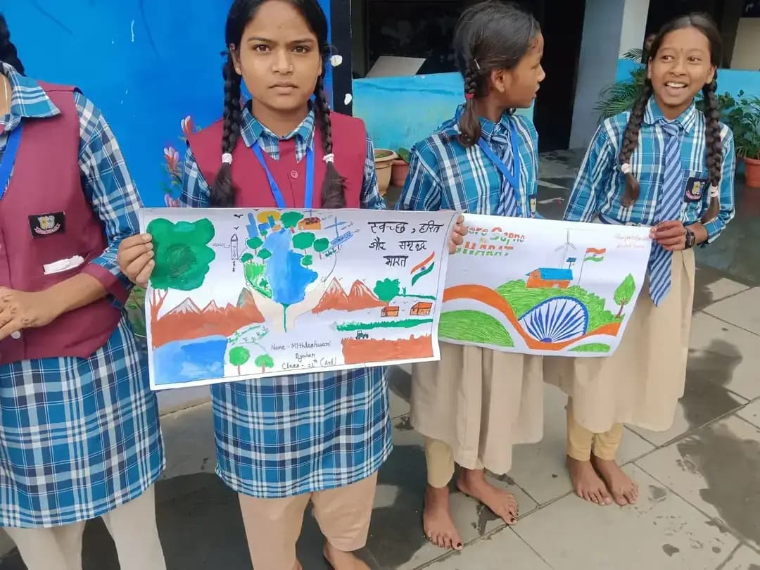 सेवा संकल्प अभियान अंतर्गत जनपद पंचायत पुष्पराजगढ़ के संदीपनी विद्यालय कोहका में मेरे सपनों का भारत अंतर्गत विद्यार्थियों द्वारा उन्नत और स्वच्छ भारत के ऊपर चित्रकला का प्रदर्शन किया गया।
#सेवा_संकल्प_अभियान
#SevaSankalpAbhiyan
#anuppur