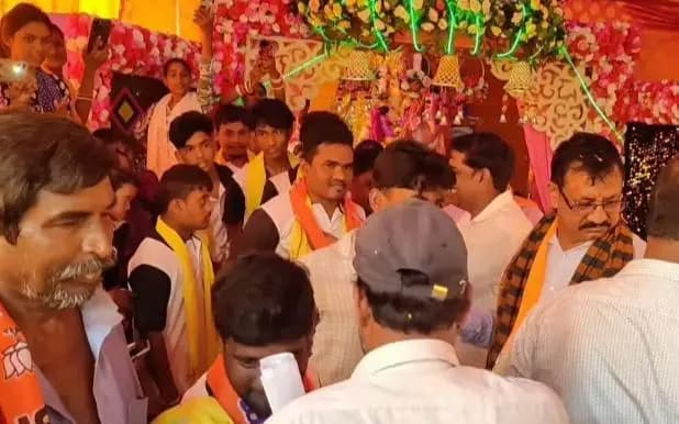ରାଜକନିକା: Konika blockର 70+ ବିକାଶପ୍ରେମୀ ଯୁବକ BJP Odishaରେ ଯୋଗ ଦେଲେ