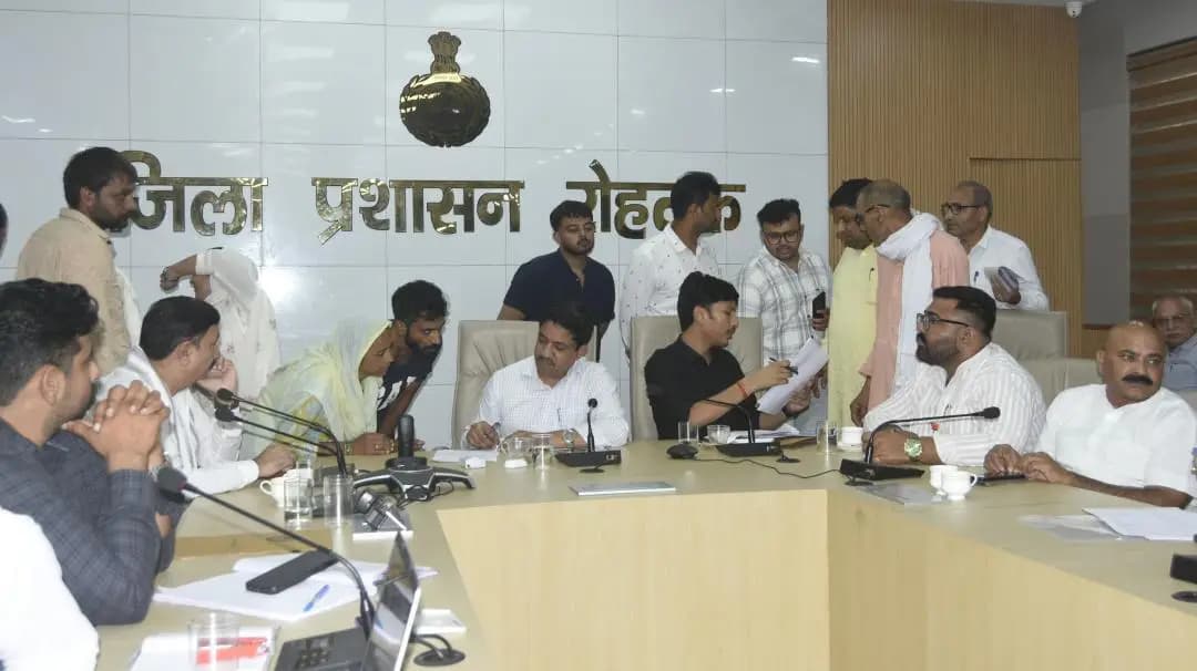 रोहतक: हर सोमवार-वीरवार समाधान शिविर, अधिकारियों को शिकायतों का तुरंत निपटारा का निर्देश