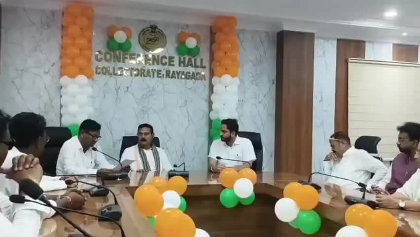 ରାୟଗଡା: ଖଣି ଓ ଖଣିଜ ପଦାର୍ଥ (ବିକାଶ ଓ ନିୟମାବଳୀ ) ସଂଶୋଧନ ଆଇନ ୨୦୨୬ କୁ ରଦ୍ଧ କରିବା ପାଇଁ ଜିଲାପାଳଙ୍କ ଜରିଆରେ ସ୍ମାରକ ପତ୍ର ପ୍ରଦାନ