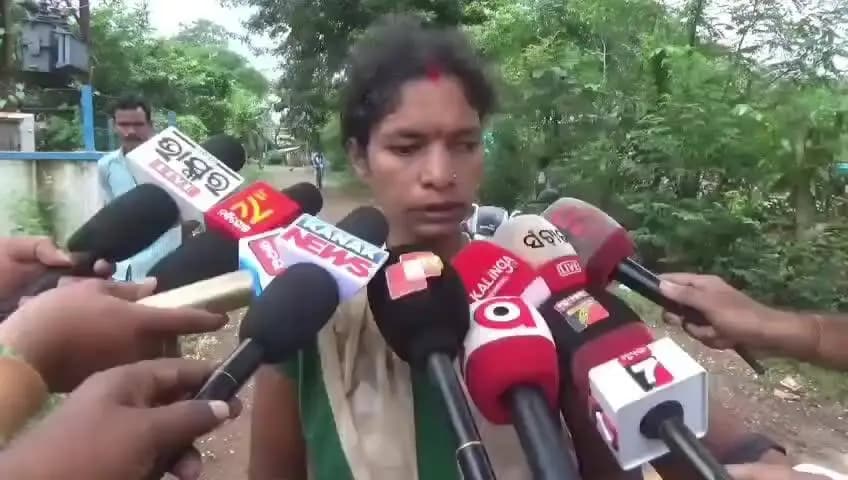 ବାରିପଦା ସଦର: ବିସିପୁର ଆଶ୍ରମ ବିଦ୍ୟାଳୟ ହଷ୍ଟେଲର ଅନ୍ତେବାସୀ ୮ କିମି ଚାଲି ଚାଲି ଯିବା ଘଟଣା; ଭାରପ୍ରାପ୍ତ ହଷ୍ଟେଲ କର୍ତୃପକ୍ଷ ବାସନ୍ତୀ ଟୁଡୁ ଦେଲେ ମତ