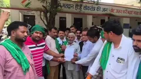 बुलंदशहर: कलेक्ट्रेट में किसानों का जोरदार हल्ला बोल, सैकड़ों किसानों ने 7 बड़ी मांगों पर सरकार को चेताया