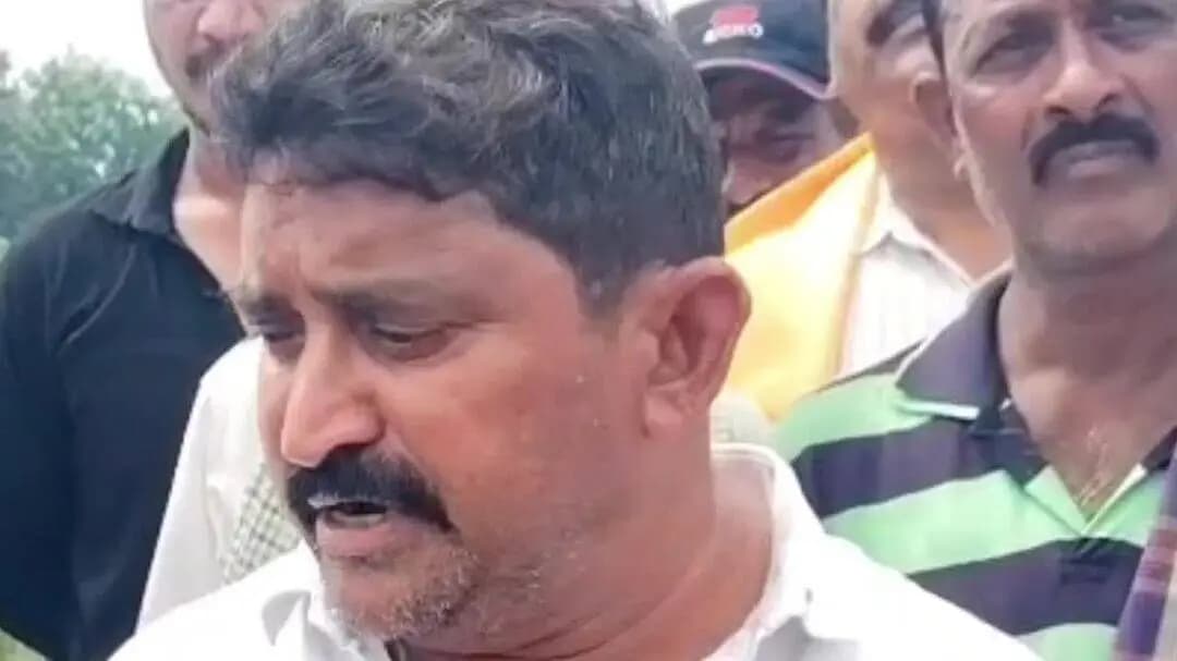 ପାରଳାଖେମୁଣ୍ଡି: ଚାଷ ଜମି କୁ ପାଣି ନ ଯିବା ନେ଼ଇ ସ୍ଥାନୀୟ ଲୋକଙ୍କ ପ୍ରତିକ୍ରୀୟା