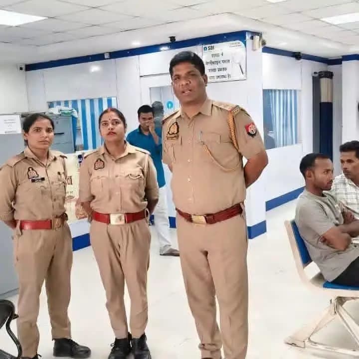 बलरामपुर: बलरामपुर में बैंक सुरक्षा के लिए पुलिस ने चलाया व्यापक चेकिंग अभियान