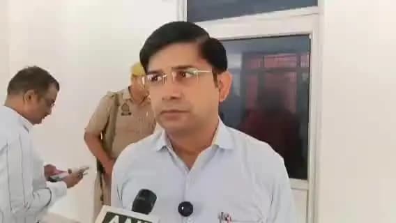 मुरादाबाद: जिला अधिकारी राजेंद्र पेंसिया का हुआ तबादला, अनुनय झा को बनाया गया मुरादाबाद का जिला अधिकारी