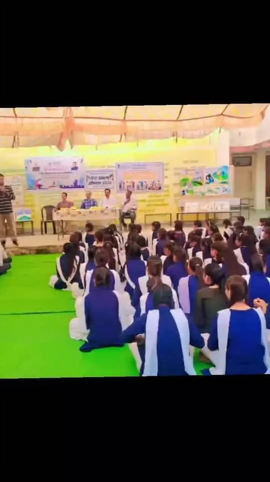 मेरे सपनों का भारत’—बच्चों की कल्पना, भारत के उज्ज्वल भविष्य की तस्वीर
सेवा संकल्प अभियान के अंतर्गत भोपाल के विद्यालयों में चित्रकला एवं भाषण प्रतियोगिता आयोजित हुई।
#सेवा_संकल्प_अभियान #SevaSankalpAbhiyan #AshirwadKaDiya
