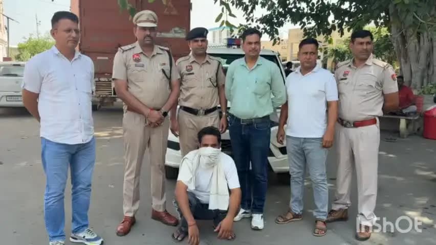 कैथल: कैथल पुलिस ने डेरा गरजा सिंह पर तलाशी अभियान चलाकर पानी की टंकी से 650 लीटर लाहन बरामद किया