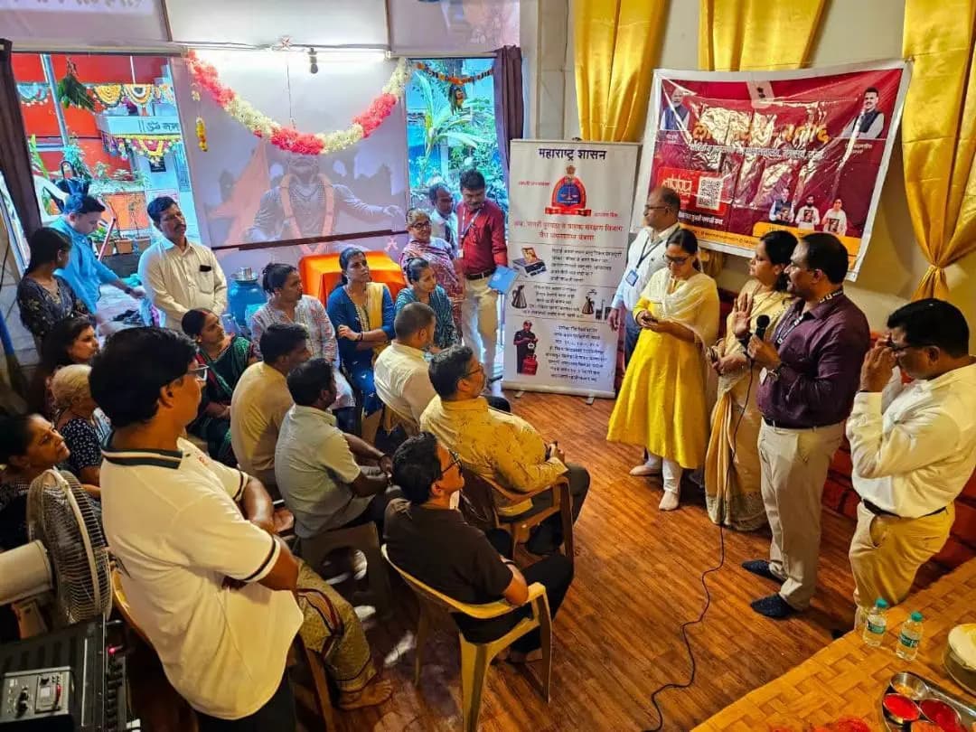मुंबई उपनगर: अंधेरीतील गणेशोत्सव मंडळांमध्ये ‘लोकसंवाद’ अभियानातून शासकीय योजनांची माहिती