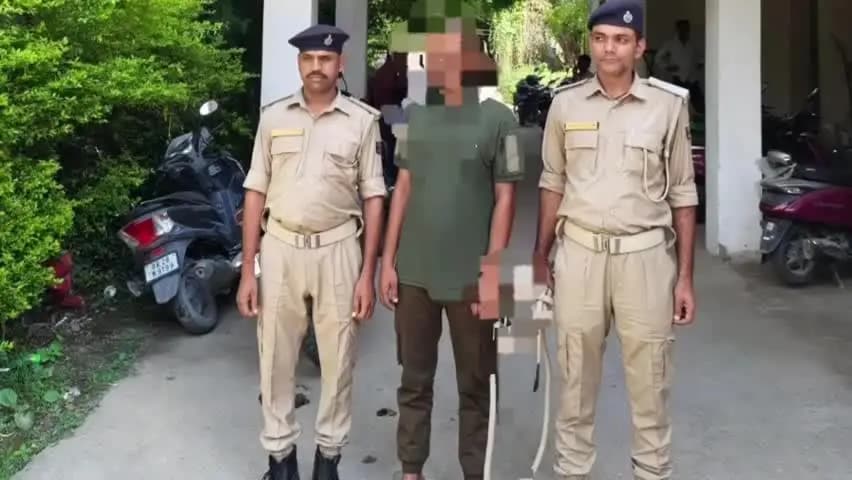 औरंगाबाद: फर्जी IPS बनकर धौंस दिखाने वाला शातिर औरंगाबाद पुलिस के हत्थे चढ़ा, जेल अधीक्षक और थानाध्यक्ष को भी लगा चुका था चूना