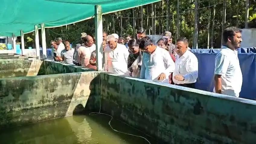 নকশালবাড়ি: নকশালবাড়িতে পঞ্চায়েত মন্ত্রীর সিএডিসি ফার্ম পরিদর্শন ও নতুন সুবিধার উদ্বোধন