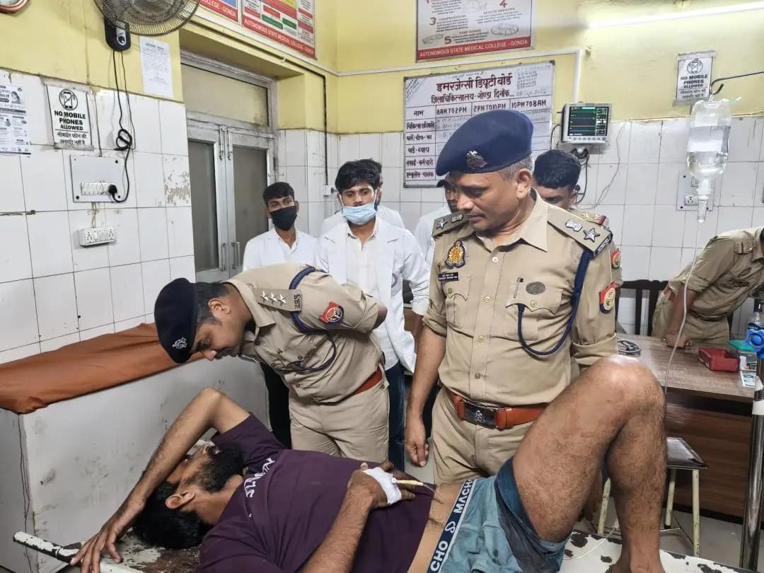 करनैलगंज: गोंडा पुलिस की गोलीबारी में गौतस्कर घायल, दो साथी गिरफ्तार