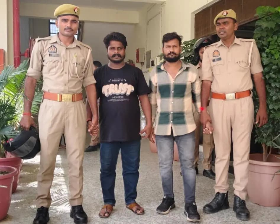 देेेवरिया: महुआपाटन पुल से दो बकरी चोर गिरफ्तार, चोरी की बकरियाँ व कार बरामद
