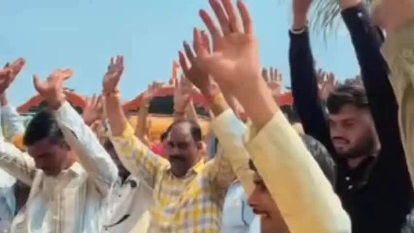 सुवासरा: सुवासरा के किशोरपुरा में गोपाल कृष्ण गौशाला का शुभारंभ, साथ ही गुरुदेव की कुटिया का भी उद्घाटन