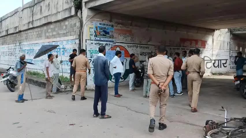 सिकंदरा: कौरौवा ओवरब्रिज के नीचे शिक्षक से मारपीट, 20 हजार रुपये और सोने की चेन लूटने का आरोप, पुलिस जांच में जुटी