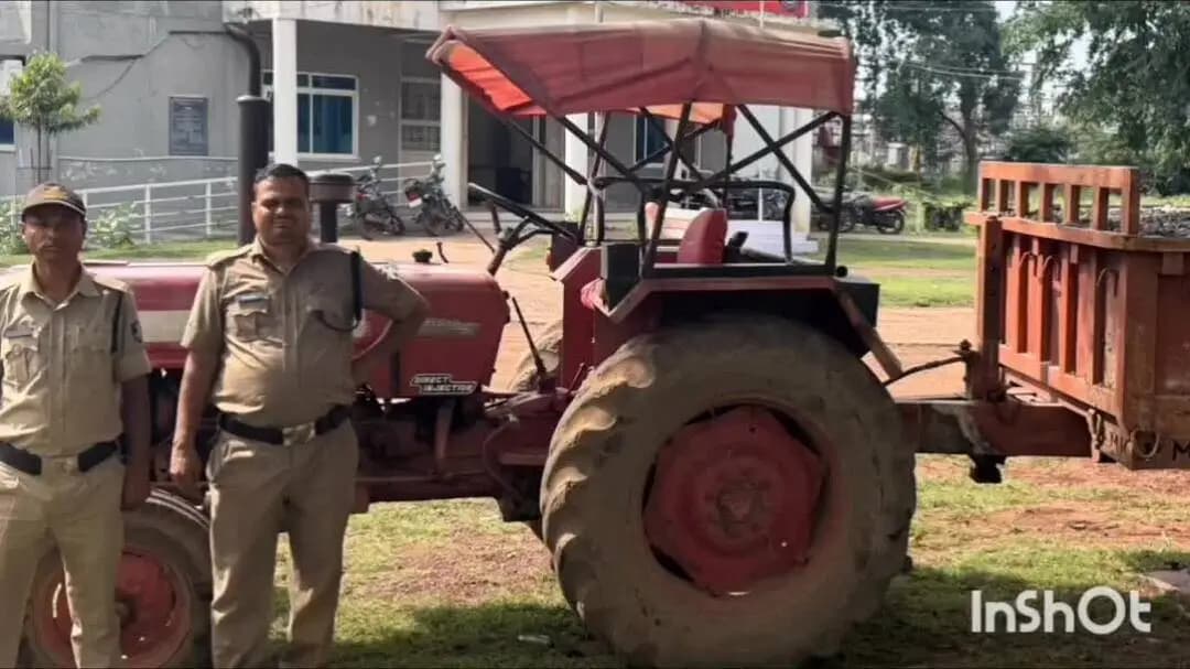 गुना नगर: गुना शहर और फतेहगढ़ में पुलिस व खनिज विभाग ने अवैध गिट्टी-एमसेंड परिवहन पर 4 ट्रैक्टर-ट्रॉली जब्त की