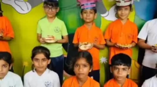 मुंगावली: निजी स्कूल में बिना तेल-गैस के बच्चों ने तैयार किए हेल्दी फूड