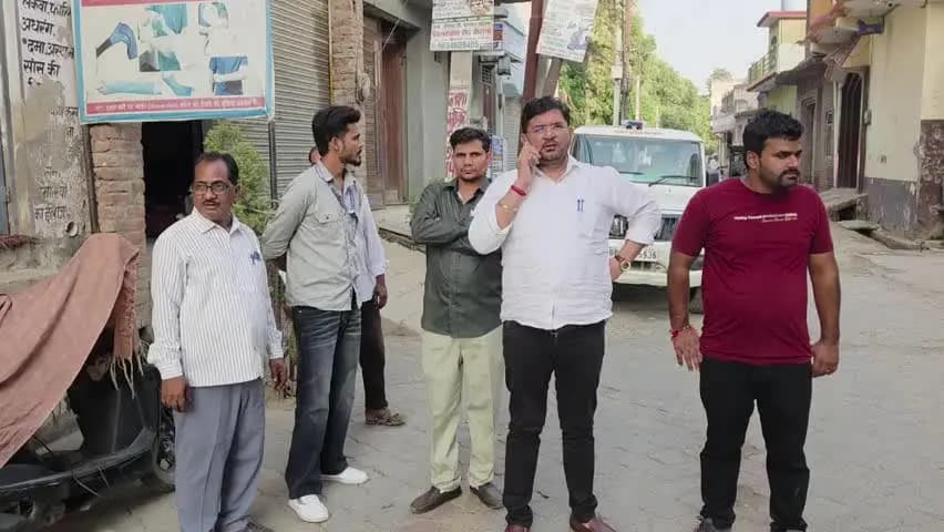 कैराना: कैराना नगर में क्लीनिकों पर स्वास्थ्य विभाग की टीम ने फिर की जांच, नोटिस के फेर में अटकती दिख रही कार्रवाई