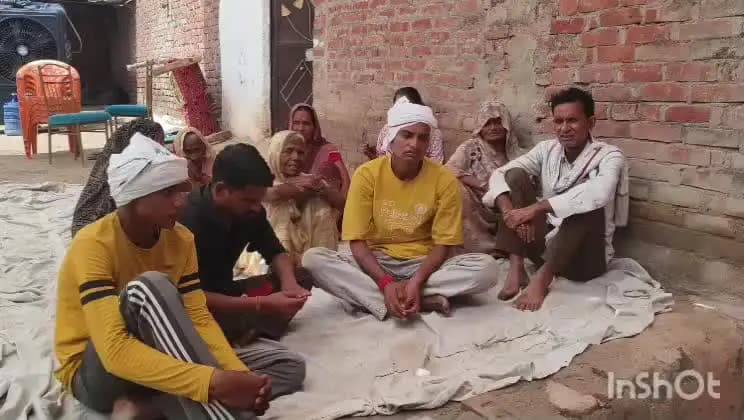 छिबरामऊ: बहवलपुर में अवैध रूप से आतिशबाजी बनाते समय 55 वर्षीय शिव कुमार की हुई मौत, परिजनों ने कार्रवाई की मांग की
