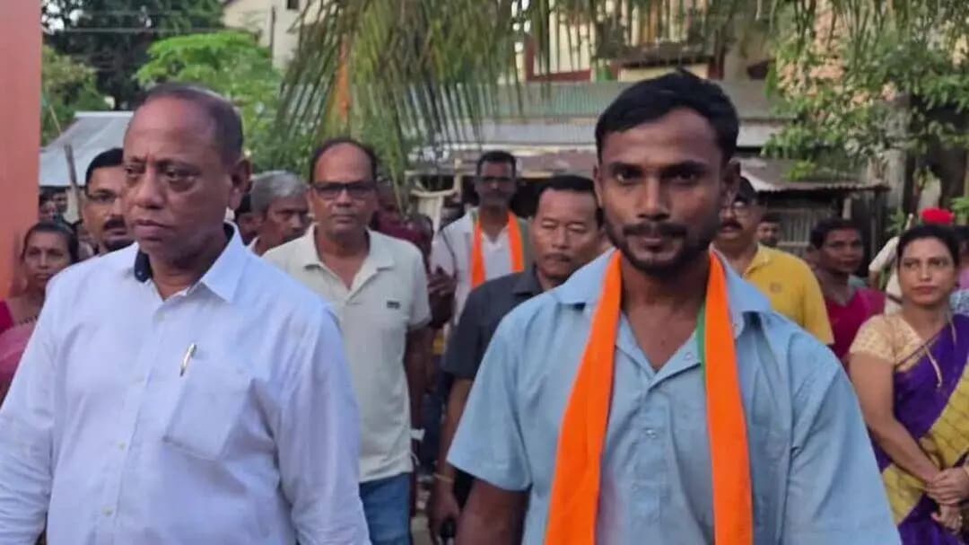 উদারবন্দ: শিলচর পৌরনিগম নির্বাচনে ১৯ নং ওয়ার্ডে BJP প্রার্থী অরবিন্দু দাসের সমর্থনে নির্বাচনী প্রচারে দলের সাংসদ