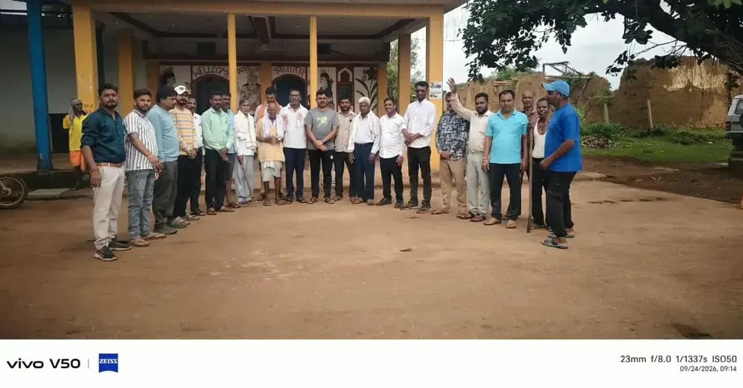 सेवा से स्वच्छता और हरियाली की ओर!
सेवा संकल्प अभियान के तहत ग्राम बोरी क्षेत्र स्वच्छता अभियान चलाया गया।
अभियान के दौरान नागरिकों साफ-सफाई में सहभागिता निभाई और विभिन्न स्थानों पर स्वच्छता एवं पर्यावरण संरक्षण का संदेश दिया।
आइए, सेवा और सहभागिता के साथ मिलकर स्वच्छ, सुंदर एवं हरित बोरी का संकल्प लें। 🌿
#सेवा_संकल्प_अभियान #स्वच्छता_ही_सेवा #वृक्षारोपण #पर्यावरण_संरक्षण #SewaSankalpAbhiyaan