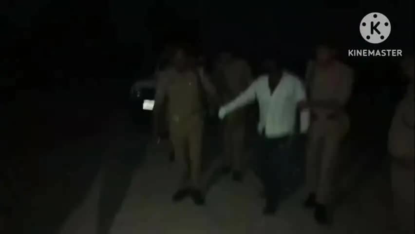 मैनपुरी: एलाऊ क्षेत्र में शिक्षक की हत्या करने वाले बदमाश और पुलिस के बीच मुठभेड़, पुलिस की गोली से बदमाश घायल