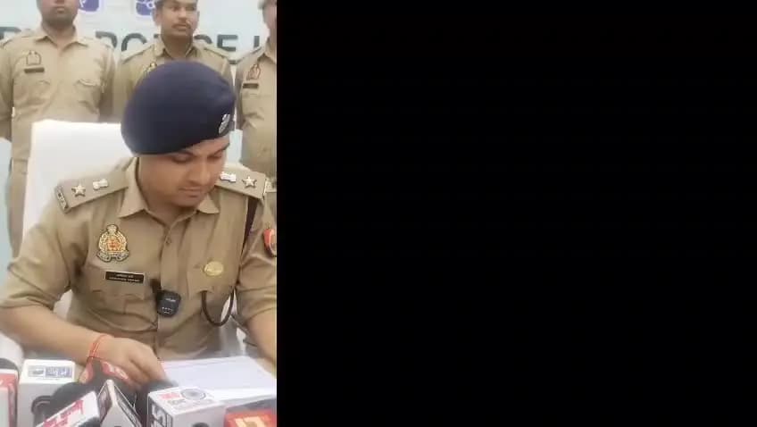 रॉबर्ट्सगंज: डिजिटल अरेस्ट के नाम पर 2.36 करोड़ की साइबर ठगी का खुलासा, सोनभद्र पुलिस ने 3 आरोपियों को किया गिरफ्तार