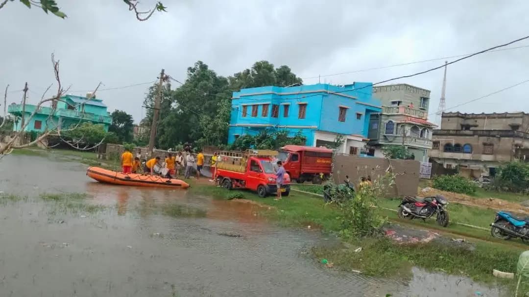 ବାଲେଶ୍ବର ସଦର: ଭୀମପୁରାରେ ବନ୍ୟା, ପାଣି ଘେରରୁ ଦୁଇ ଜଣଙ୍କୁ ଉଦ୍ଧାର କଲା ଓଡ୍ରାଫ ଟିମ