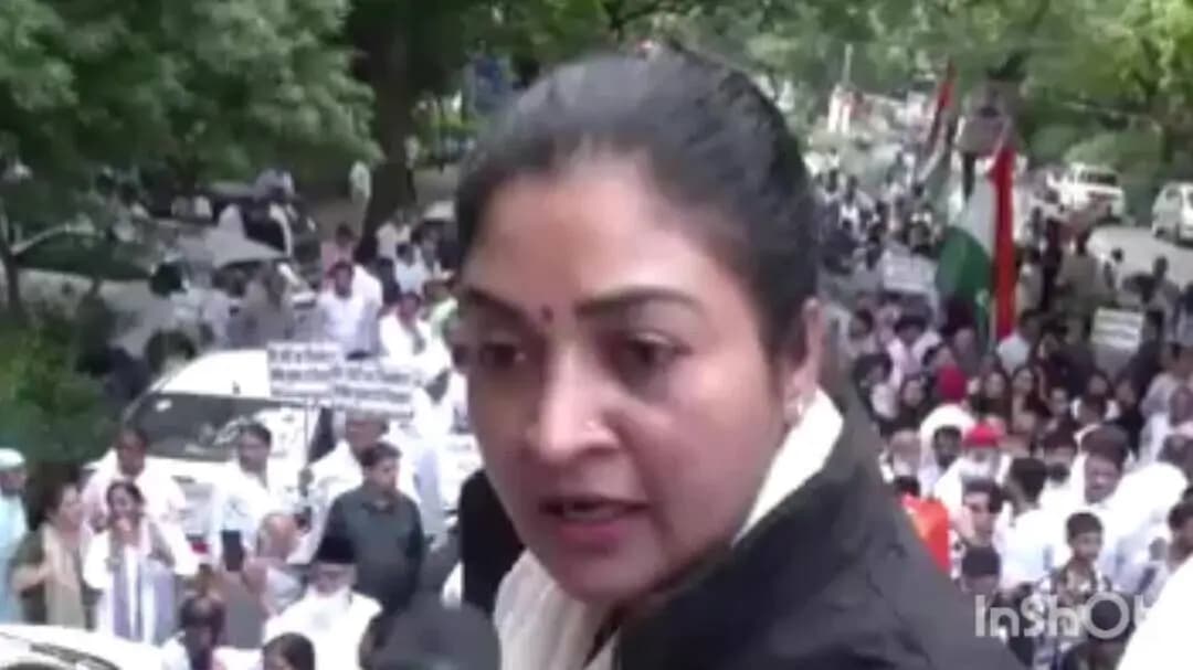 महिला कांग्रेस अध्यक्ष अलका लांबा ने कहा, करीब 1 साल से वोट चोरी के खिलाफ बोल रहे हैं