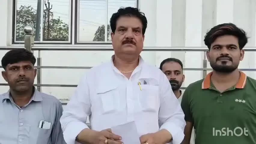 संभल: भाजपा वरिष्ठ नेता राजेश सिंघल के बयान के बाद राजनीतिक गलियों में चर्चाएं, मुस्लिम नेताओं ने दी प्रतिक्रिया