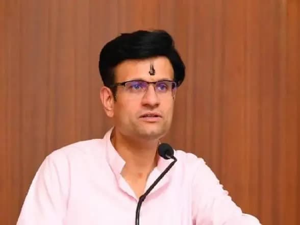 कागल: शेतकऱ्यांनी सर्व ऊस फक्त छत्रपती शाहू साखर कारखान्याकडेच पाठवावा