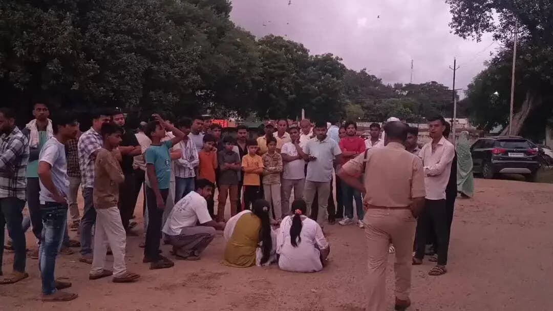 अंबाह: राखी सिकरवार ने सामाजिक माध्यम पर कथित अभद्र टिप्पणियों का आरोप लगाया, तीन के खिलाफ मामला दर्ज