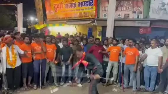 सीहोर नगर: शहर में अनंत चतुर्दशी का जुलूस निकला, अखाड़ा कलाकारों ने दिखाए करतब, देखने उमड़ी भीड़