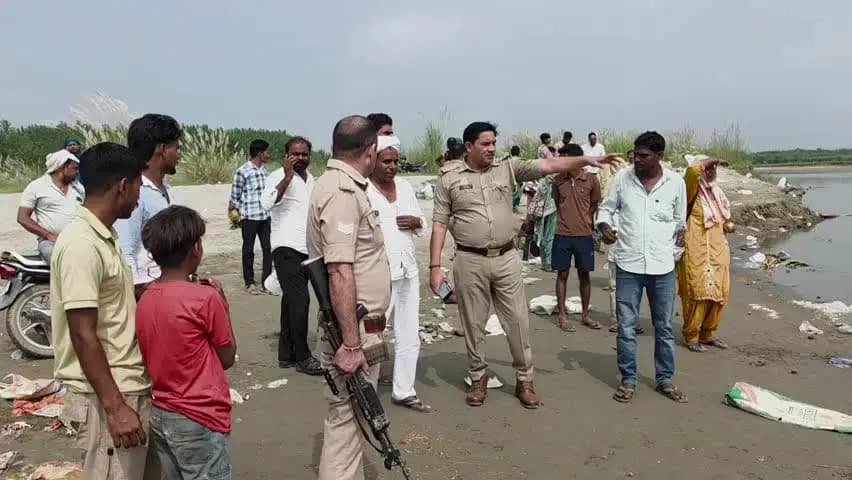कैराना: कैराना में ब्रिज के निकट यमुना नदी में स्नान के दौरान दो चचेरे भाई डूबे, एक को बचाया, दूसरे की तलाश जारी