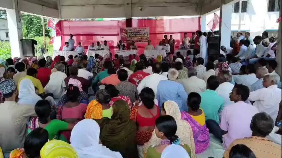ইসলামপুর: জ্ঞানেশ কুমার একজন দেশদ্রোহী, তাকে আগে দেশ থেকে তাড়াতে হবে, ইসলামপুরে এসে এমনই মন্তব্য করলেন কলকাতা হাইকোর্টের আইনজীবী