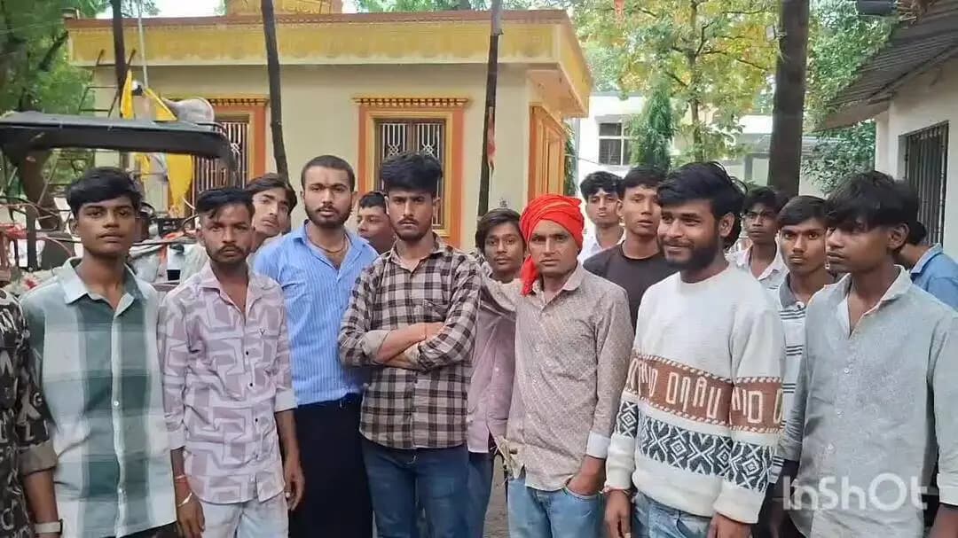 विदिशा नगर: झांकी विसर्जन के दौरान अध्यक्ष से मारपीट, तीन युवक घायल
