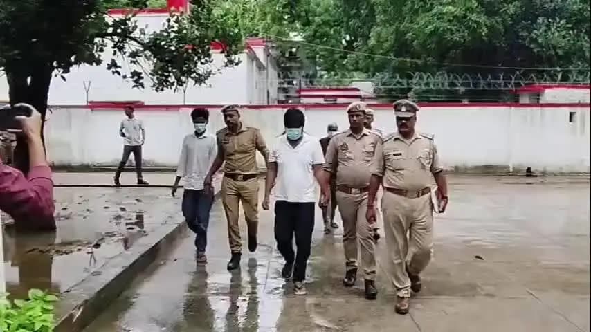 हमीरपुर: हमीरपुर में फर्जी जीएसटी अधिकारी बनकर वसूली करने वाले गिरोह का खुलासा, चार गिरफ्तार, ट्रक रोका गया