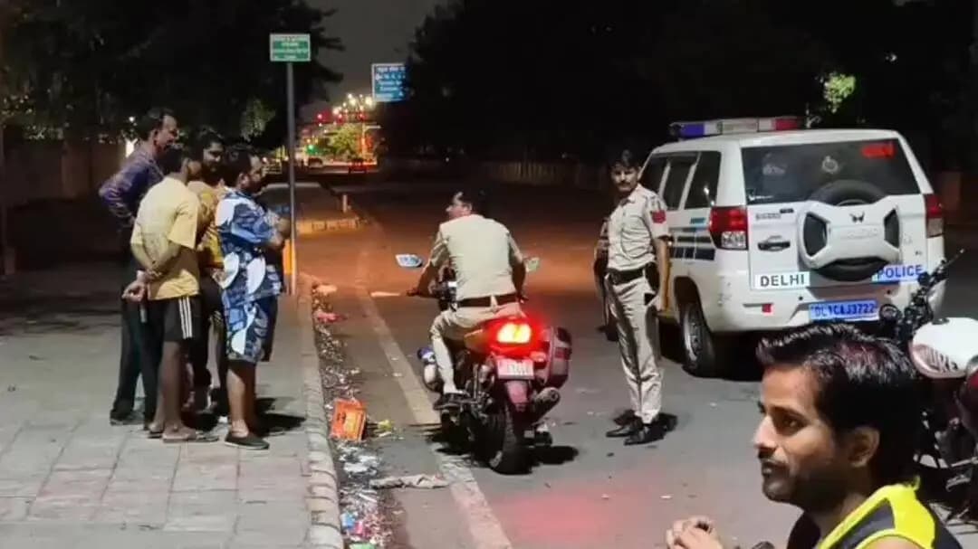 यमुना विहार: विवेक विहार में गणेश विसर्जन के दौरान दो पक्षों में झड़प, फायरिंग