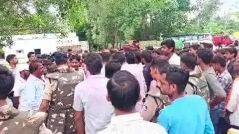 बरेली: बरेली में गणेश विसर्जन जुलूस में विवाद, दो समितियों के सदस्यों में चले लाठी-डंडे, पुलिस ने मामला दर्ज किया