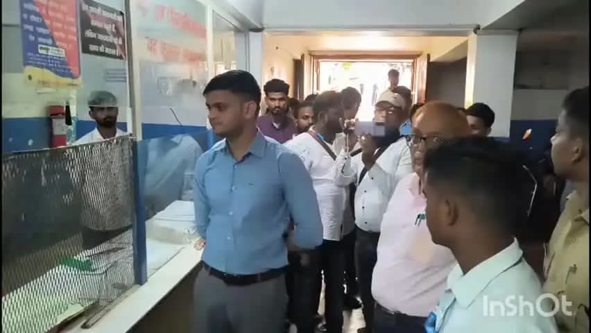 शेरघाटी: शेरघाटी में निजी अस्पताल और अल्ट्रासाउंड केंद्रों में एसडीओ ने की जांच, दस्तावेज मांगे