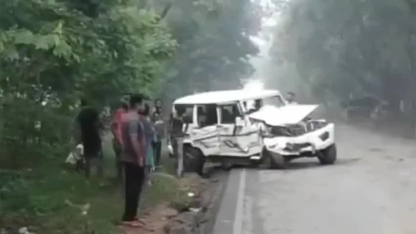 सिमडेगा: भेड़ीकुदर के पास मालवाहक ट्रक से टकराई बोलेरो कर सिमडेगा के सीनियर इंजीनियर की हुई मौत