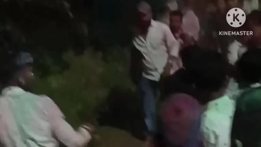 आगर: आगर शहर में गणेश प्रतिमा विसर्जन के दौरान गौरव परिधान के पास दो पक्षों में हुई मारपीट
