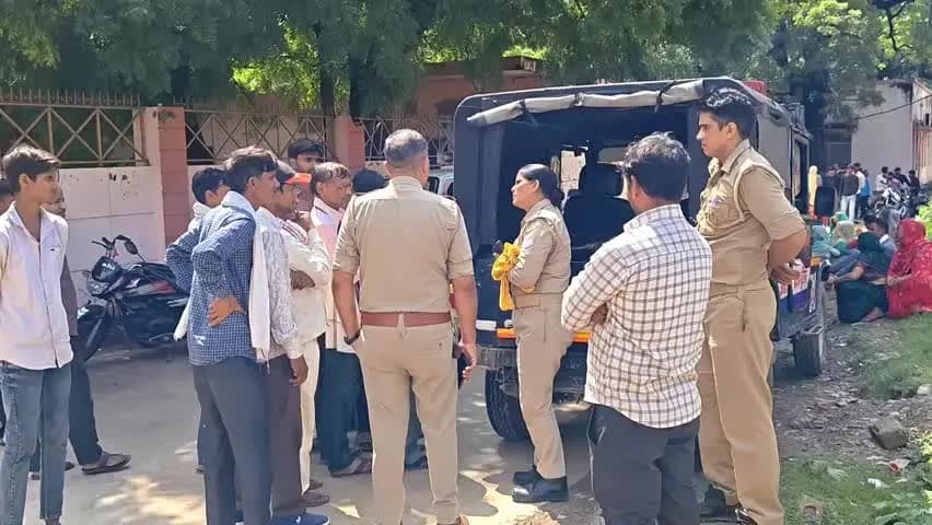 फिरोज़ाबाद: इटौरा में एक युवक का शव नीम के पेड़ से लटकता मिला, पत्नी और ससुराल वालों पर हत्या का आरोप