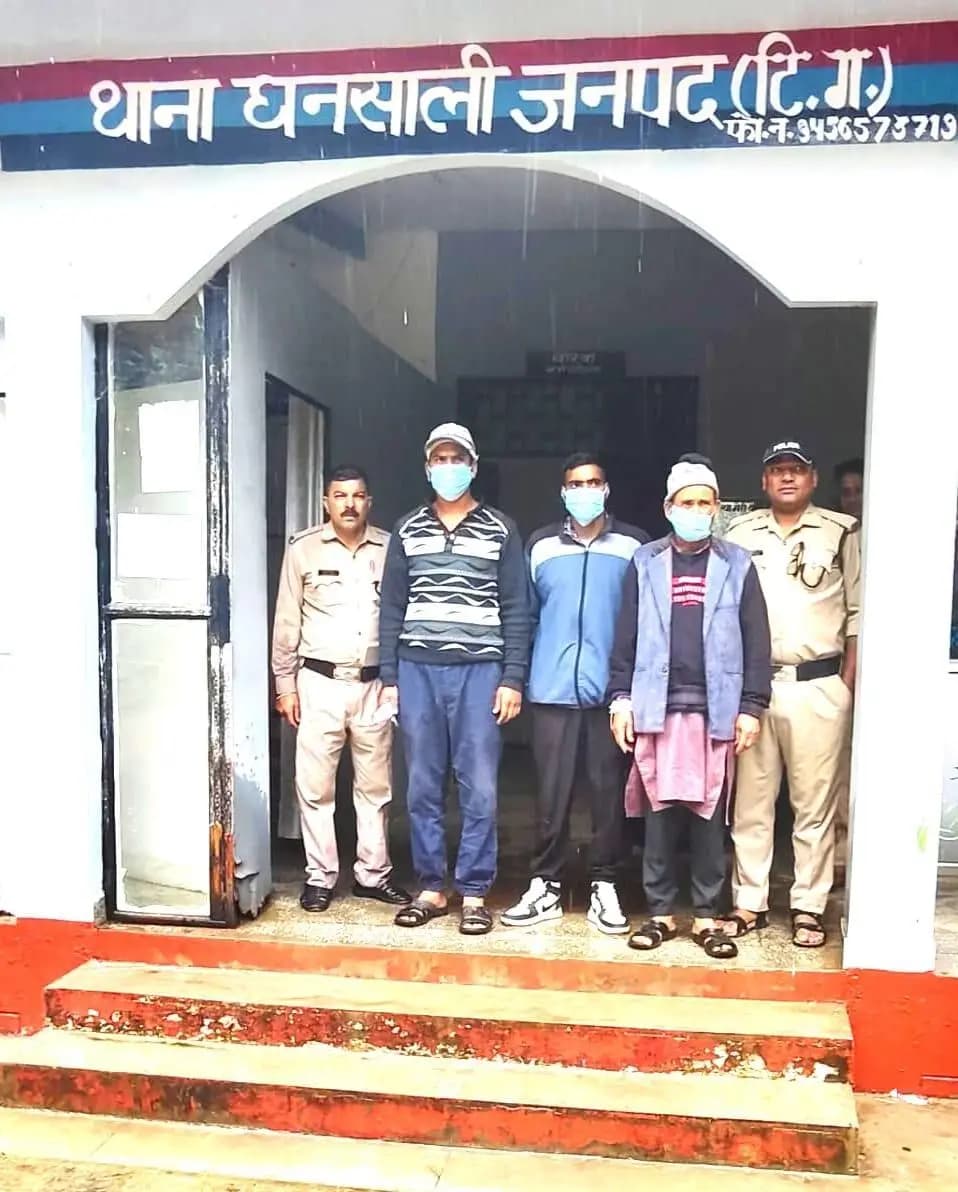 टिहरी: घनसाली मारपीट मामले में तीन अभियुक्त गिरफ्तार, लोहे की रॉड बरामद