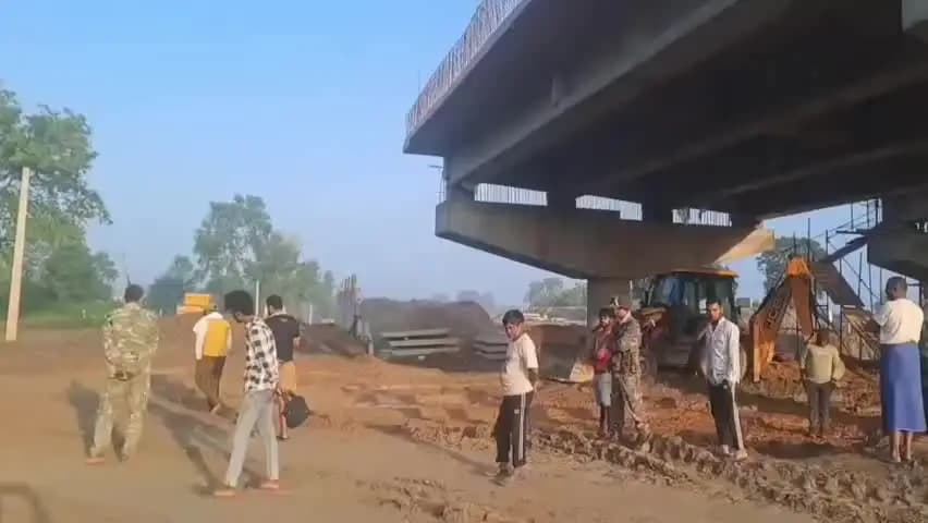 कुडू: कुडू में फोरलेन निर्माण स्थल पर आग लगाने की कोशिश के दौरान पुलिस-अपराधियों में मुठभेड़, फायरिंग के बाद अपराधी भागे