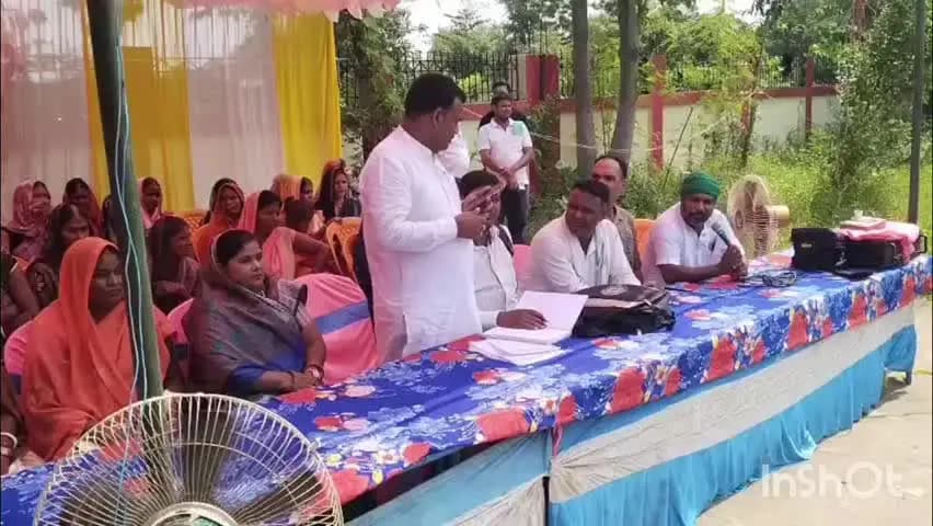 अगिआंव: पंचायत सरकार भवन ग्राम सभा में प्रधानमंत्री आवास योजना के लाभुकों की सूची का अनुमोदन, जरूरतमंद परिवारों को मिलेगा लाभ